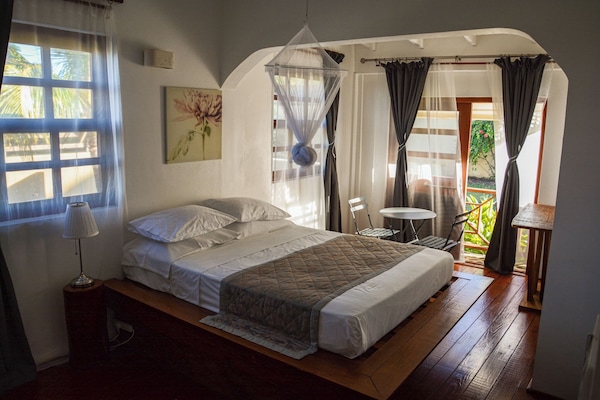 Deluxe Double Room (Montreal) | Egyptian cotton sheets, premium bedding, memory foam beds