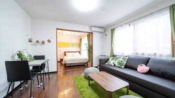 Apartment | 1 bedroom, desk, laptop workspace, WiFi (free)