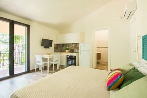 1 quarto, Wi-Fi de cortesia, roupa de cama