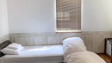 Free WiFi, bed sheets