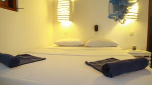Chambre Double Économique | Décoration personnalisée, ameublement personnalisé