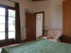 1 soverom, reiseseng for barn, wi-fi (inkludert) og sengetøy