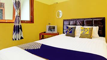 Double Room | Free WiFi, bed sheets