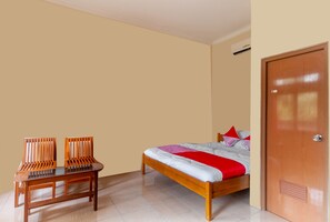 Standard Double Room | 1 bedroom, free WiFi, bed sheets