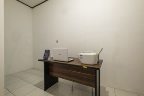 Reception - SPOT ON 2805 Oryza Place Syariah (Karangtengah)