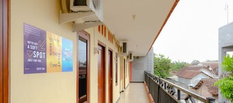 OYO 2826 Panderman Residence