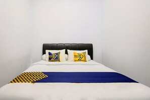 Double Room - SPOT ON 2754 Miyagi Guesthouse (Prambanan)