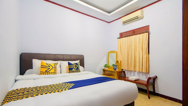 Economy Double Room | Desk, WiFi (free)