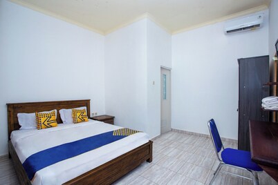 SPOT ON 2761 Pondok Kartini