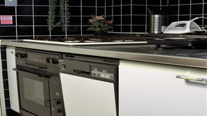 公寓, 1 间卧室 | 共用厨房 | 茶具/咖啡用具、冰箱、微波炉、炉灶
