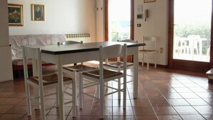 Unclassified image, 5 of 22, button - Nice apartment for 5 guests with A/C, pool, WIFI, TV, patio and pets allowed (Garda)