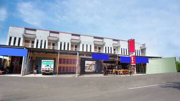 Fachada de la propiedad