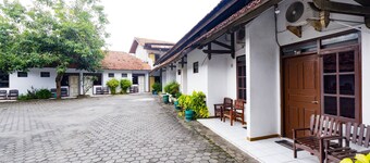 Hotel O Sartika Inn Pati