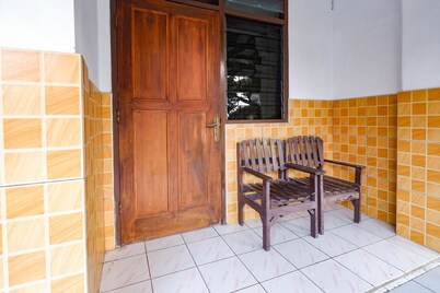 Hotel O Sartika Inn Pati