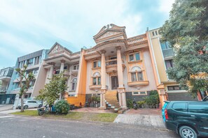 Façana frontal de l'allotjament