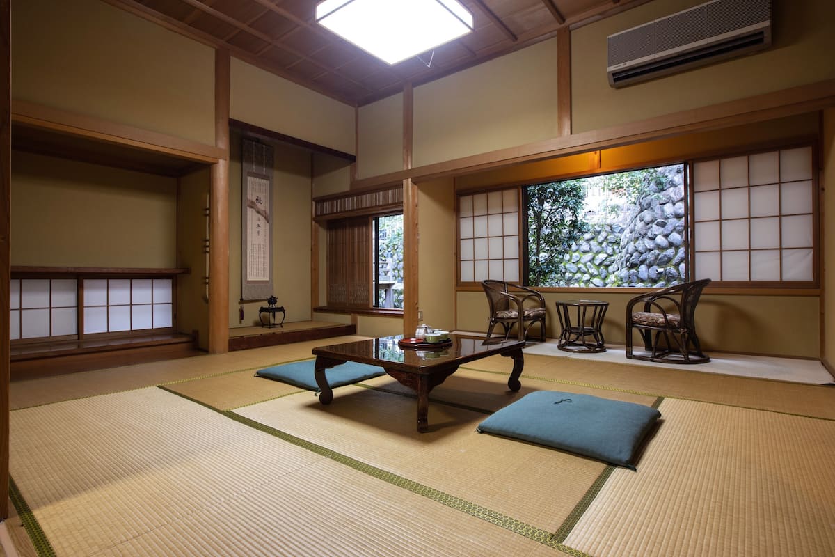 Habitación tradicional (Japanese Style) | Decoración individual, mobiliario individual, escritorio y ropa de cama