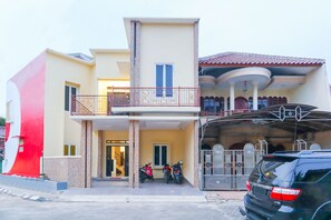 Front of property - OYO 2741 Kr Bulan (Tangerang)