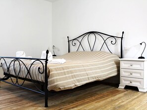 1 habitación, cuna de viaje y wifi gratis 