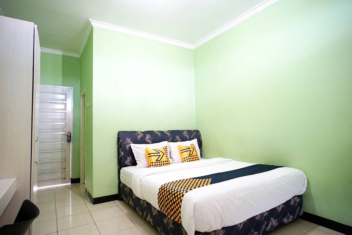 double room | desk, free wifi, bed sheets