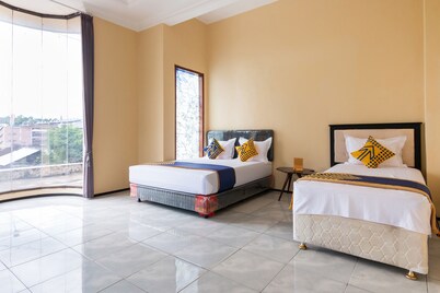 Hotel O Safira Family Residence Syariah