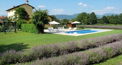 Cosy apartment in villa for 4 people with WIFI, A/C, pool, TV, terrace and pets allowed