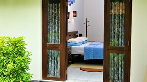 Unclassified image, 2 of 41, button - Camellia Dwellings (Hikkaduwa)