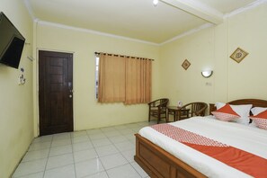 Standard Double Room | Free WiFi - Pondok Rizqi Syariah (Sidoarjo)