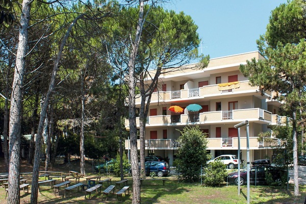 Plante, Bâtiment, Propriété, Fenêtre, Ciel, Arbre, Design Urbain, Quartier, Condominium, Immobilier