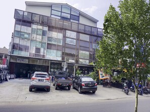 Exterior - OYO 1805 Fatmawati Mansion Syariah (Jakarta)