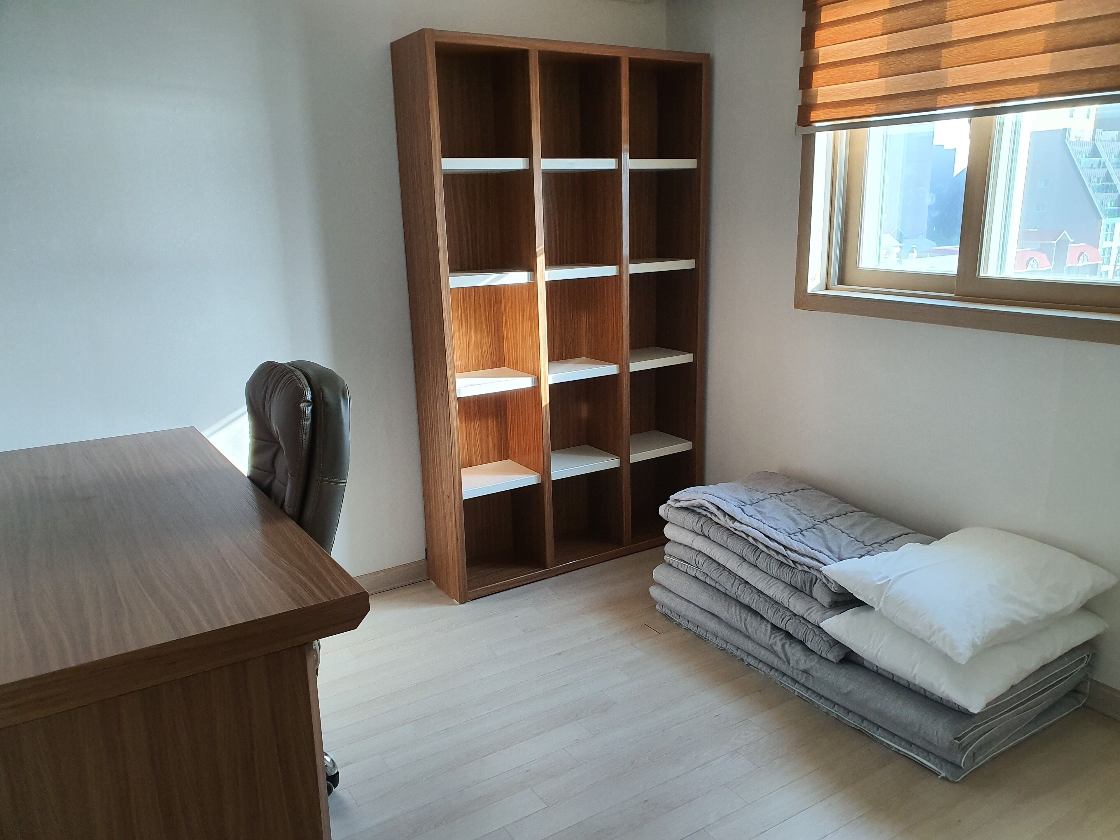 family apartment, city view | 3 bedrooms, blackout curtains, iron/ironing board, free wifi