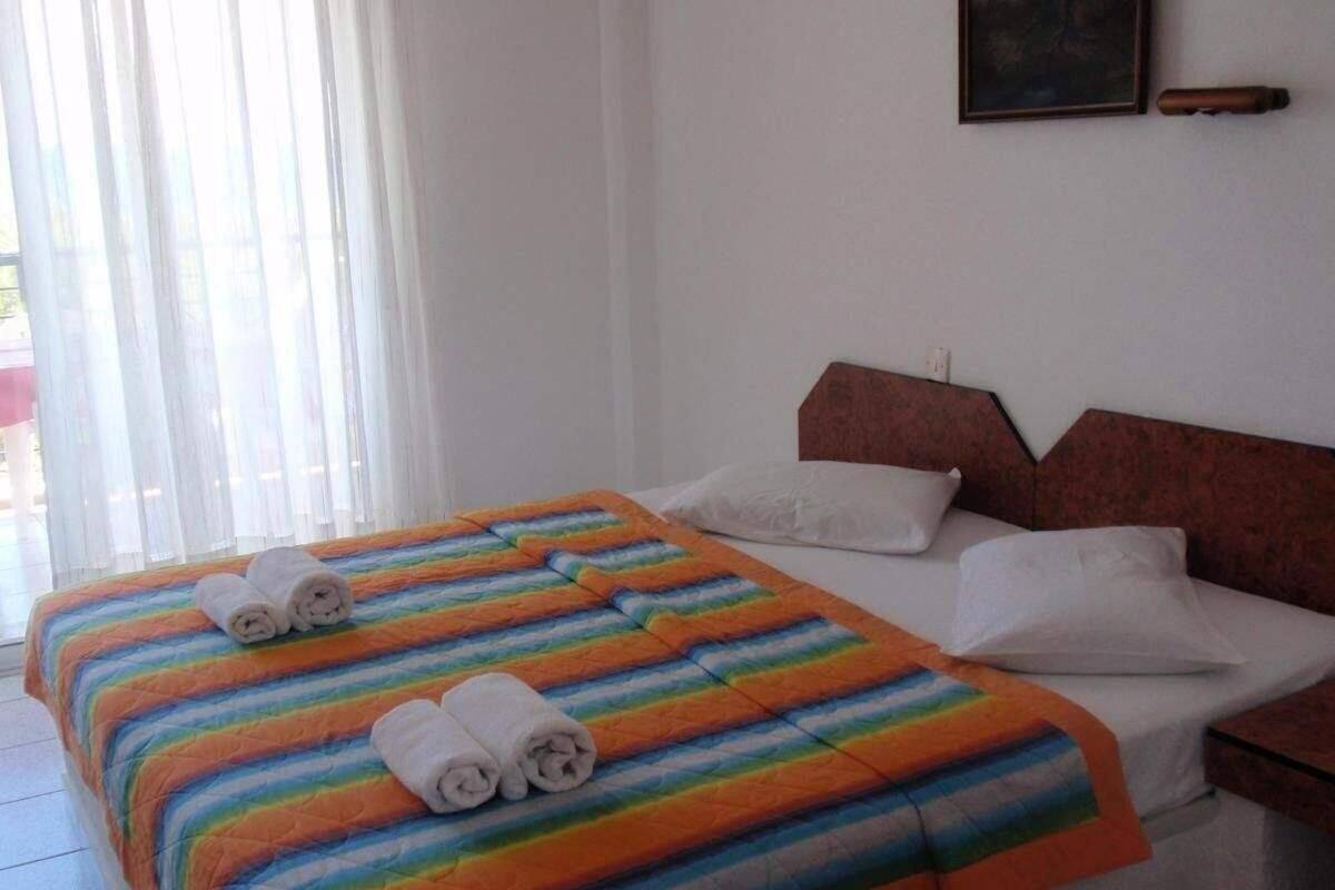 Iron/ironing board (on request), WiFi (free), bed sheets