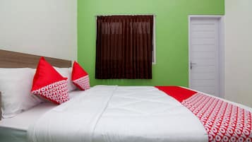 Standard Double Room | Free WiFi, bed sheets