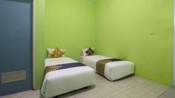 Free WiFi, bed sheets