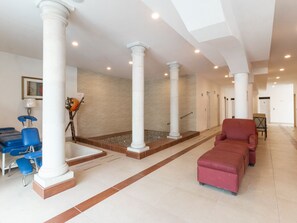 1 treatment room