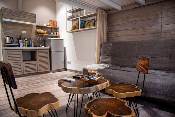 特色开间 | 高档床上用品、特色装修、特色家居、办公桌