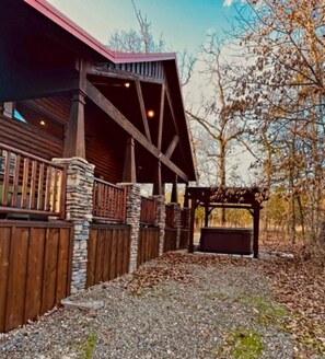 Property grounds - Lake Ridge Retreat- Broken Bow/Hochatown- 2bd (Broken Bow)