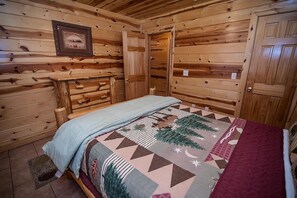 2 soveværelser, skrivebord, gratis Wi-Fi, sengetøj