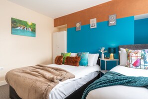 1 chambre, fer et planche à repasser, Wi-Fi, draps fournis