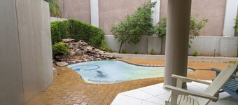 Sandhurst Villa  Close to Sandton City