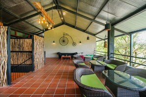 Interior - OYO 530 The Domain (Piliyandala)