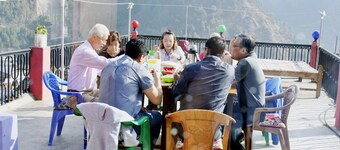 The Sunrise Hotel & Lodge