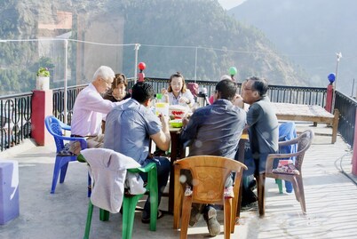 The Sunrise Hotel & Lodge