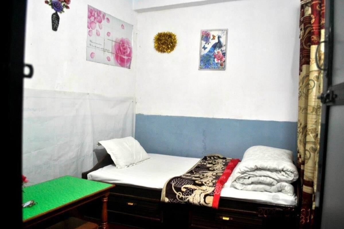 In-room safe, laptop workspace, free WiFi
