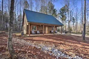 Exterior - Dock w/ Boat Slip: Cozy Cabin Near Leesville Lake! (Pittsville)