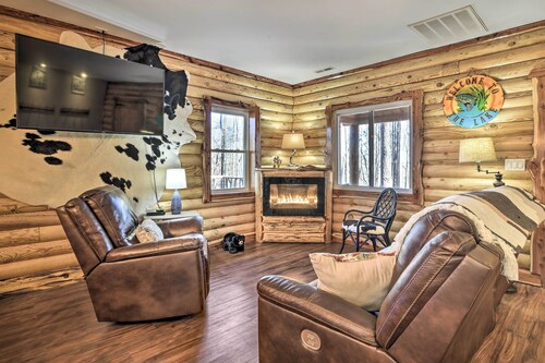 Dock w/ Boat Slip: Cozy Cabin Near Leesville Lake!