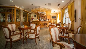 Unclassified image, 4 of 24, button - Hotel Real de Castilla II (Tordesillas)