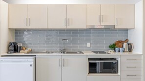 Microwave, stovetop, dishwasher