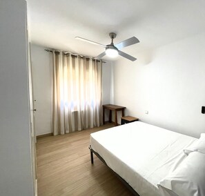 3 bedrooms, bed sheets - InmoBooking Salou TernorFleta, gran terraza y playa cerca (Salou)