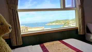 Dobbeltværelse - havudsigt | Skrivebord, gratis Wi-Fi, sengetøj