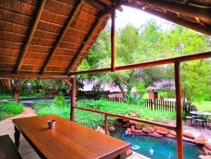 2 piscinas al aire libre